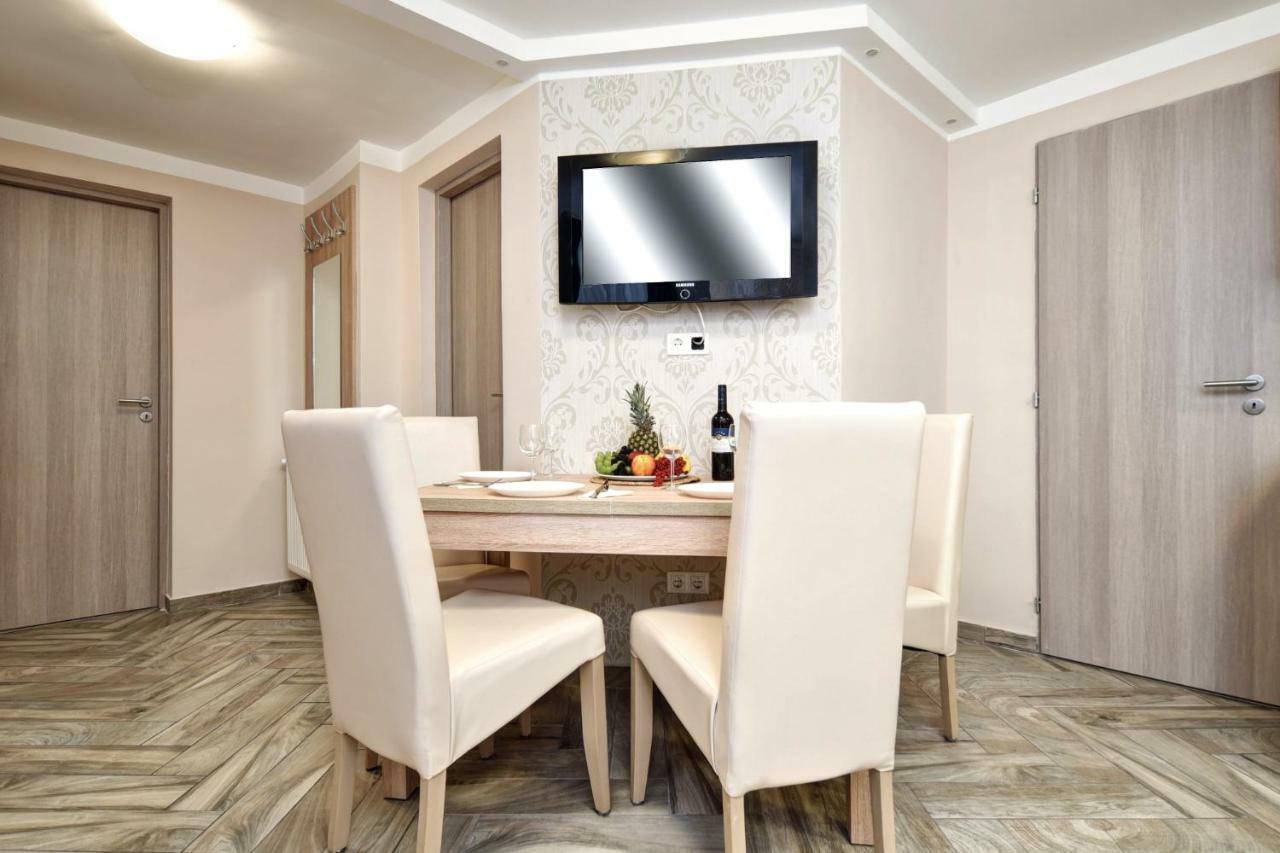 Center Businessclass Apartment บูดาเปสต์ ภายนอก รูปภาพ